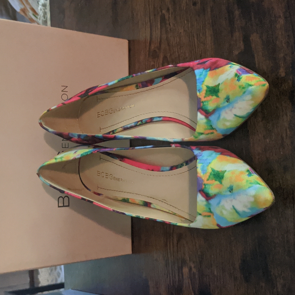 BCBGENERATION multicolor heels